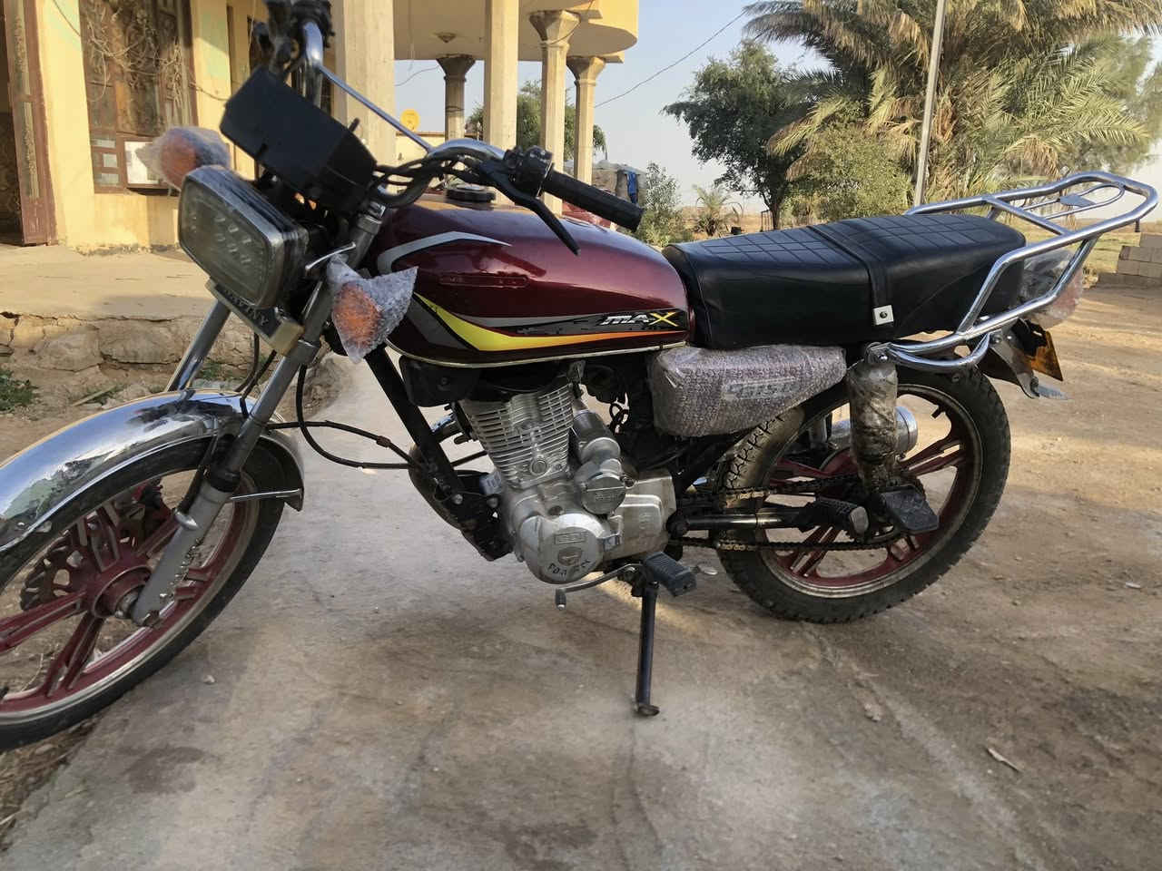 سيفان للبيع موديل 23كفاله عامه محرك. ما مفتوح اوراق اصولي كهربائيات كله شغاله سعر 525مكاني صويره *********** ما ارد خاص
