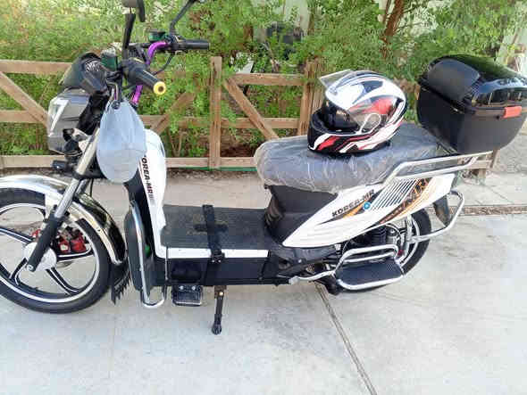 هارلي شحن 2025
6 بطاريات 
 تشغيل ثلاته كرت+ ريموت+صويج+بلوتوث +حافظه مال مبايل مع شحن مبايل مع خوده///سعر 750وبيها مجال قليل 
 استخدام قليل ***********
