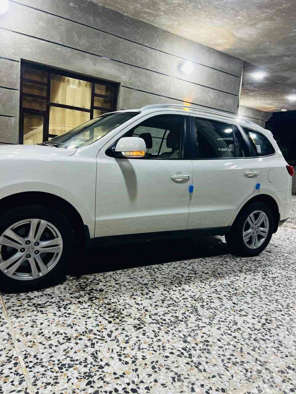 اسلام عليكم سنتافي موديل 2011 شركه العامه 6سلندر 7راكب سياره كفاله من صبغ بيها بارد براس لبنيد قليل سعر 165 /***********
مكان بغداد التاجي
