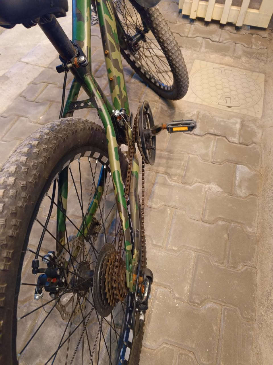 بايسكل قياس 24
مستعمل استعمال نظيف

شغال 100% بدون أي عطل

فرامل أمامي وخلفي دسك

السعر: 75,000 وبيه مجال بسيط

الموقع: بغداد الاعظمية
الرقم : *********** 
الرقم : ***********
