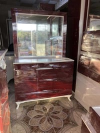 غرفة نظيفة • ٩قطع • للبيع