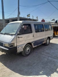 كيه بسته للبيع الموديل ٩٣مكينه بيه كازكيت كيراكسن نضاف  تخم تاير جديد ...