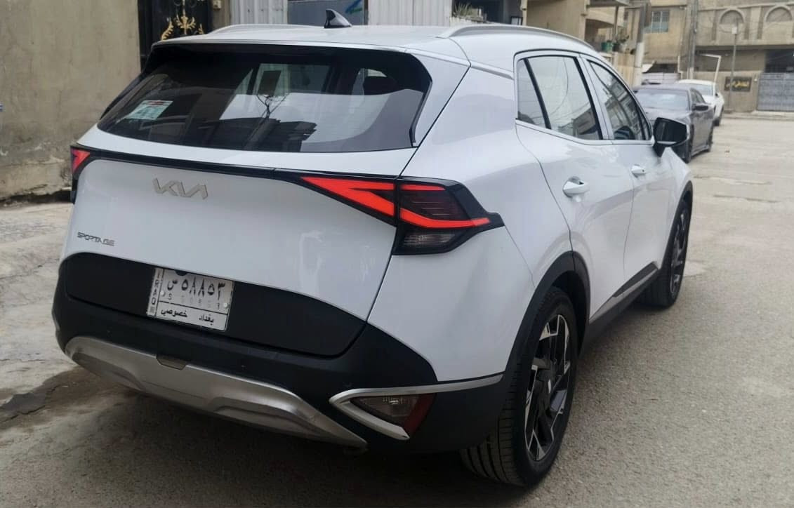 السلام عليكم
سبورتج 2023 شركه دوليه 
 بدون صبغ مكفوله من تبديل 
ماشيه 45 الف 
مواصفات 
بصمه. كراسي كهرباء. كراسي تدفئه. 

السعر 205 ورقه 
رقمي ***********
