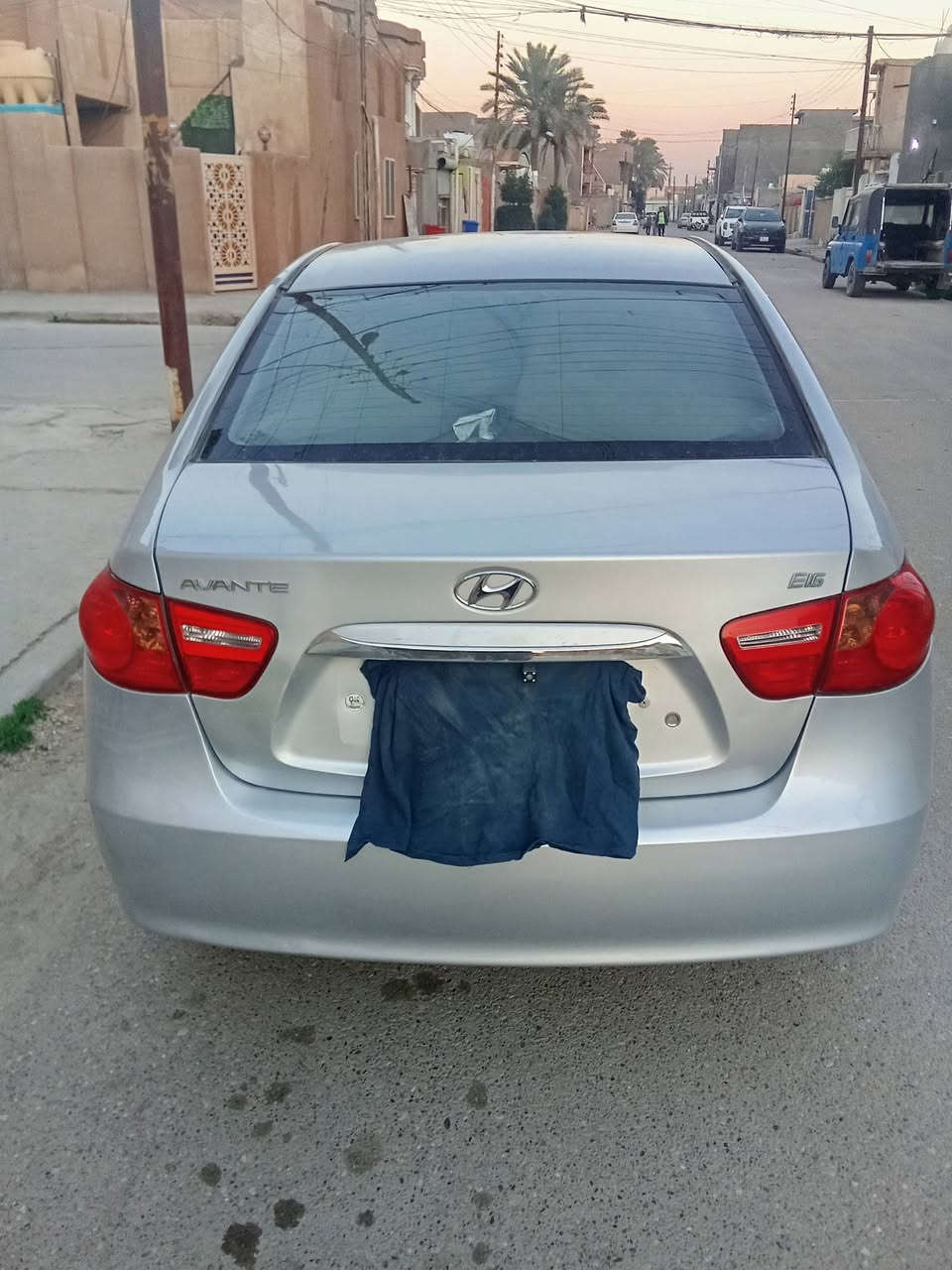 النتره ادوات البيع السعر 50 وبيهي مجال السياره جديده كصه قماره محرك وكير بلكارتون حداديه وتخم تاير جدد تبريد السياره زيرو بعدهي  ***********
