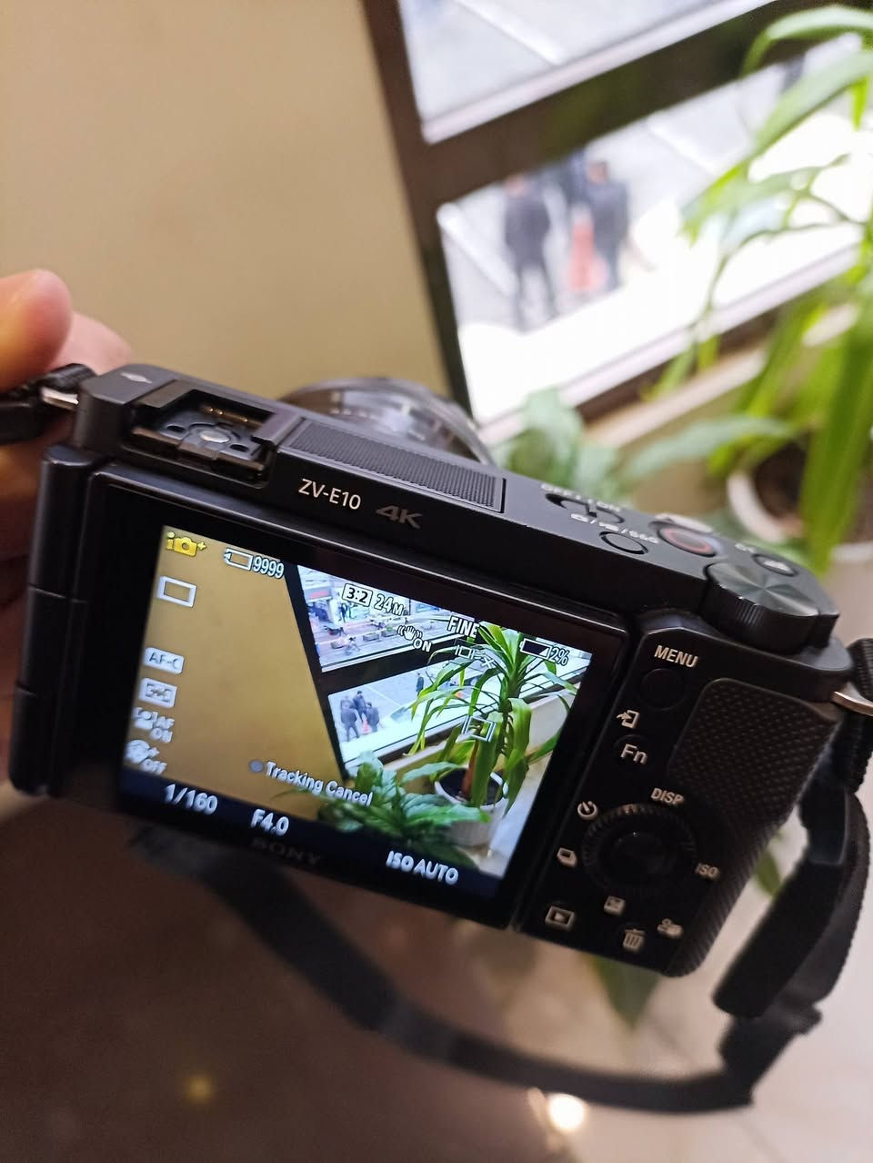 للبيع Sony zv e10
السلام عليكم 
السعر 850,000 
يوجد توصيل للمحافظات 
اللي يريد تفاصيل يتواصل مسنجر


**إذا كنت صاحب هذا الإعلان وتريد حذفه لأي سبب، رجاءا أرسل رسالة إلى الدعم الفني**