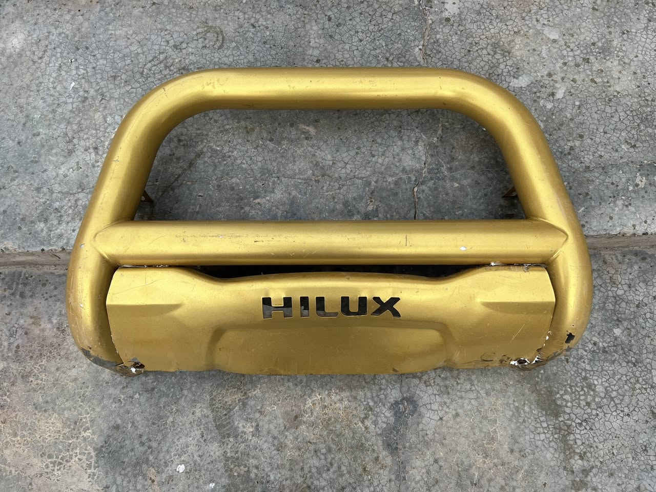 السلام عليكم للبيع سستم تيوتا هايلوكس دوسات +درع امامي اصلي وكاله يرهم 2006 الئ 2015السعر 175وبيهن مجال العنوان سامراء الحويش/***********
