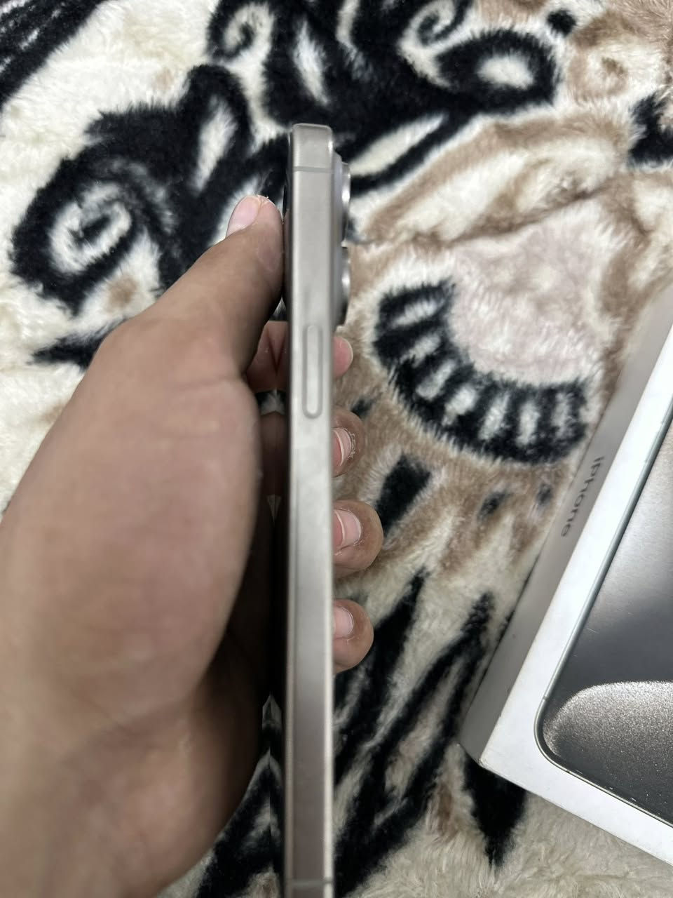 ايفون 📱 15pro MaXللبيع
الذاكرة: 256
البطاريه🔋: 86 ملاحضة بالحاسبة تقره 87
شرق اوسط ماستر AA/A
 جهاز كلش نضيف وين متريد فحصه #السعر مليون فقط (قفل) ‭٠٧٧٨ ١٦٤ ٢٥٤١‬ للاستفسار العنوان النجف
