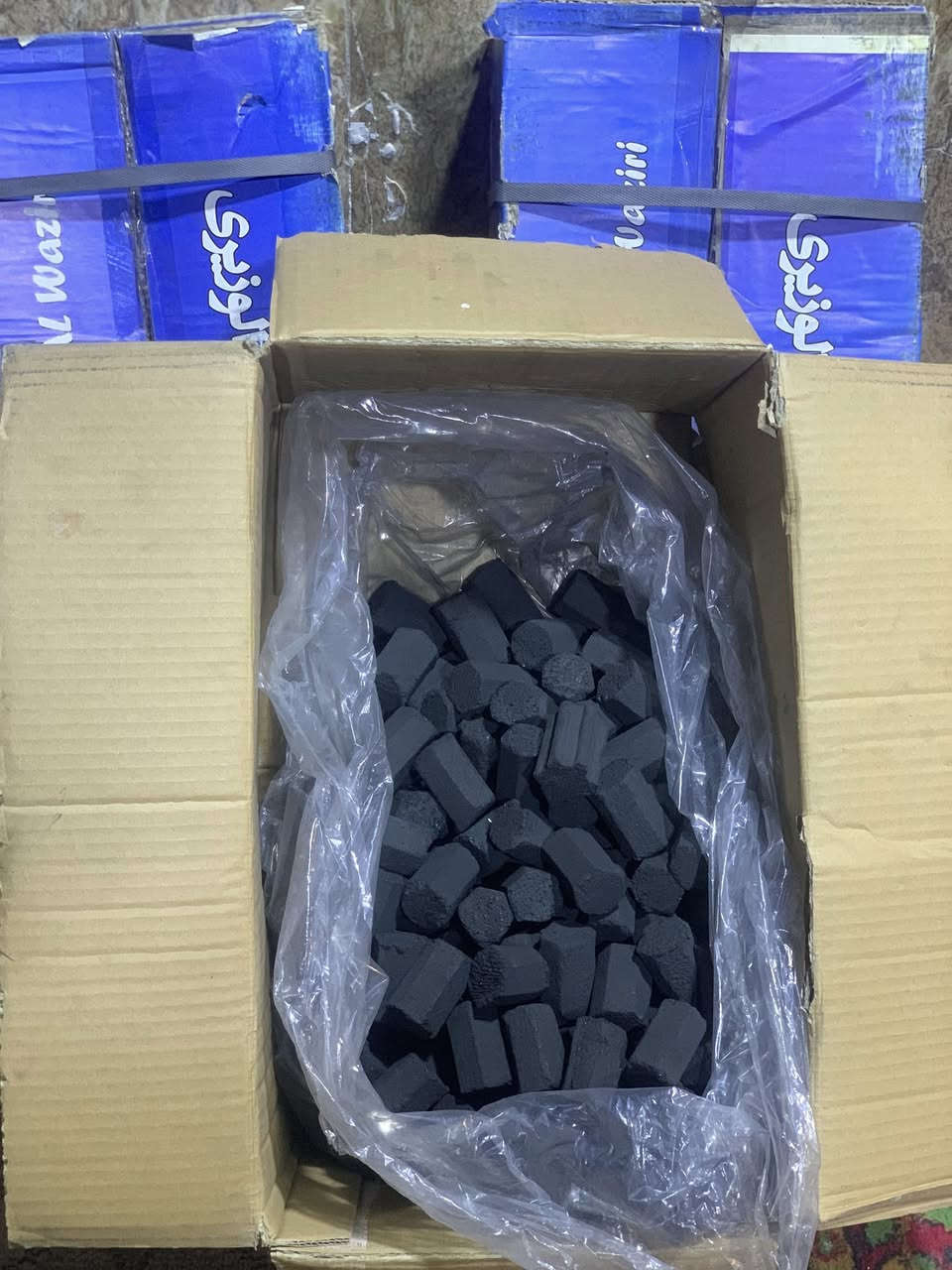 يوجد لدينه فحم كارتون ١٥الف نوعيه ممتازه ***********يوجد واتساب فقط
