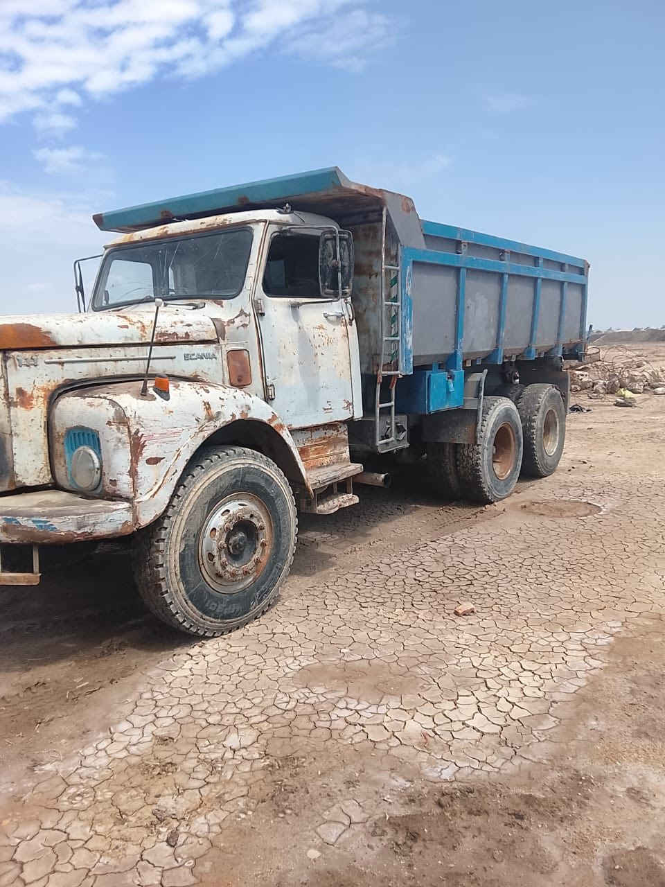 السلام عليكم اخوان سكانيا 111سياره كامله وجاهزه للعمل بدي جديد مجموعه جديده شاصي كفاله مكينه بيها تبخير خفيف كلش بدون تنقيص رقم بصرة صدامي سنويه صاقطه السعر  ب 65 وبيها مجال بصيط اخوان انا مكلف بالنشر هاي ارقام صاحبها  خابره وفتهم منه 
***********
***********
السياره مكانها بالفاو
