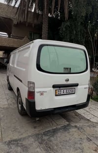 للبيع نيسان اورفان موديل 2012 مكينه 4000 كاز رقم بغداد انكليزي ابسمي ه...