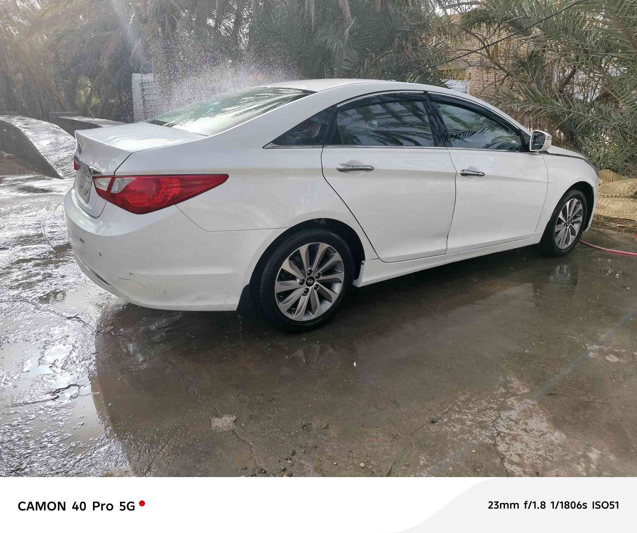 السلام عليكم 
سوناتا موديل 2014خليجي بيها صبغ باب العبري 
وبارد بالباب الخلفيه شويه 
مري شفط 
حساس خلفي 
شفتات ستيرن 
5ويل كب 
تخم تاير 
تبريد قطعتين
ثلاجه بالجكمجه 
مكينه كير حداديه جاهزه من كلشي 
تدفئه تبريد 
رقم شمالي سنويه نافذه ب24
مكانها بابل / الحمزه الغربي /معرض بركات الحسين 
السعر 122$ وبيها مجال بسيط 
للاستفسار / ***********/***********
