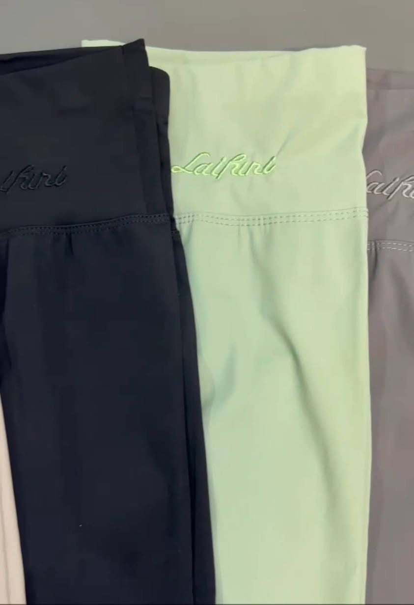 ستريجات جم فقط الوان اسود ماكو المطاره مال جم باقي منهه لونين الي بالصوره


**إذا كنت صاحب هذا الإعلان وتريد حذفه لأي سبب، رجاءا أرسل رسالة إلى الدعم الفني**