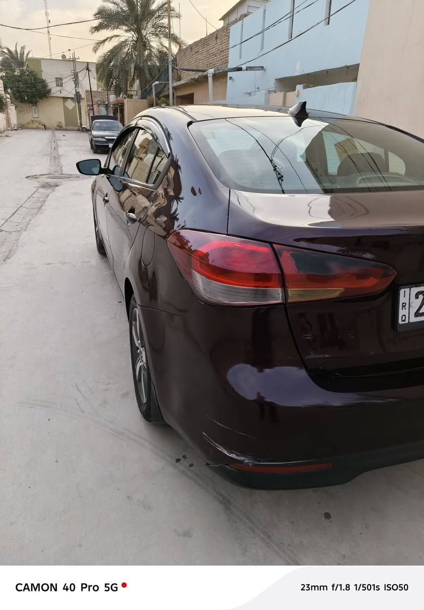 فورتي 18 وارد امريكي ماشيه 71 ألف ميل ضرر الجنطه رقم ديالى دولي الجديد سياره جاهزه وخير من الله السعر 135مكان ديالى بعقوبة رقم موبايل ***********
