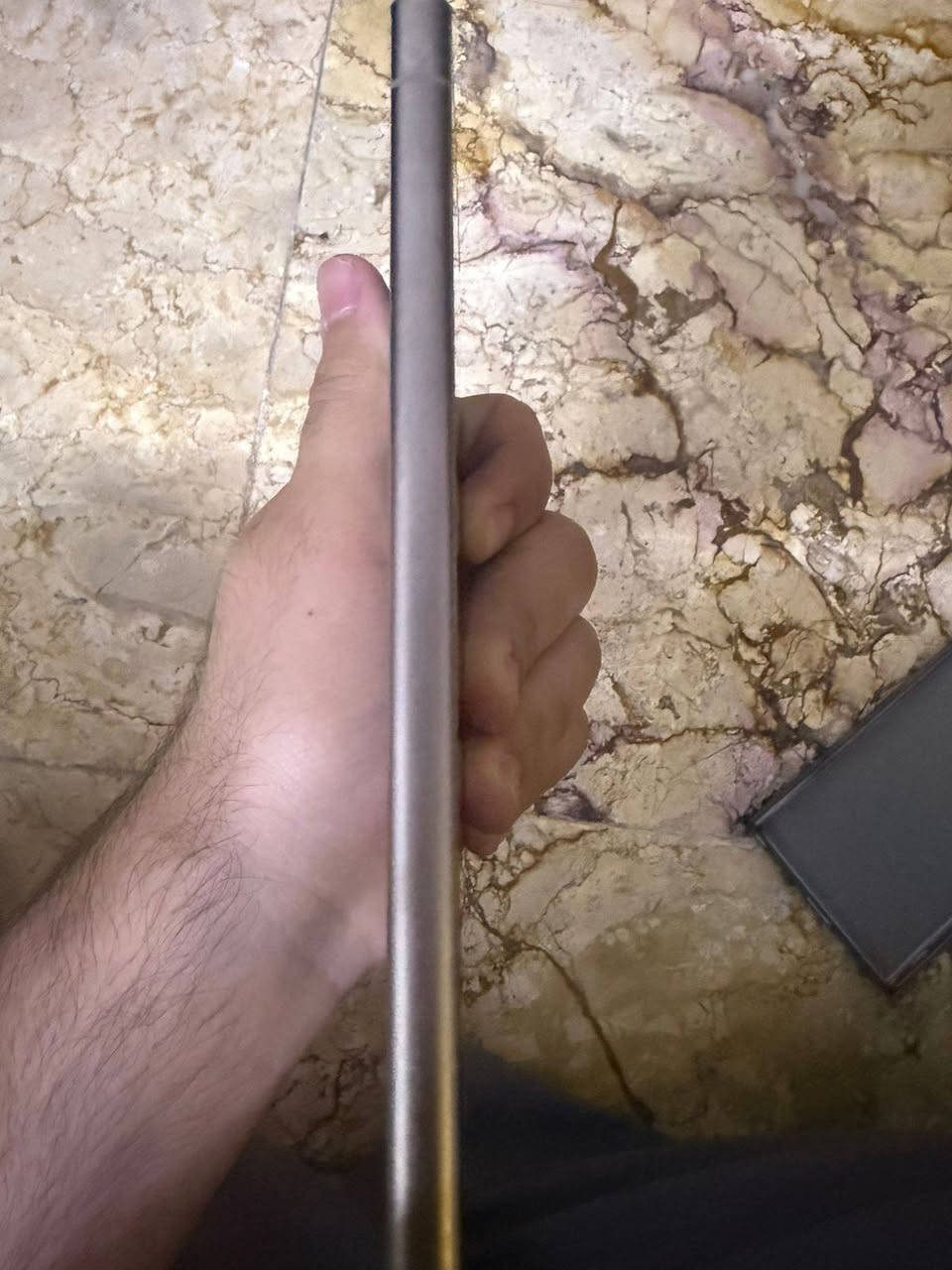 اس24اللترا بي كسر بالكلاص ذاكره 256 نسخه الشرق الاوسط ويا كارتون وكفر 
مكفول عده الضربه سعره 650الف 
مكاني بغداد مدينه الصدر ماعندي توصيل 
مكلف بالنشر 
***********
