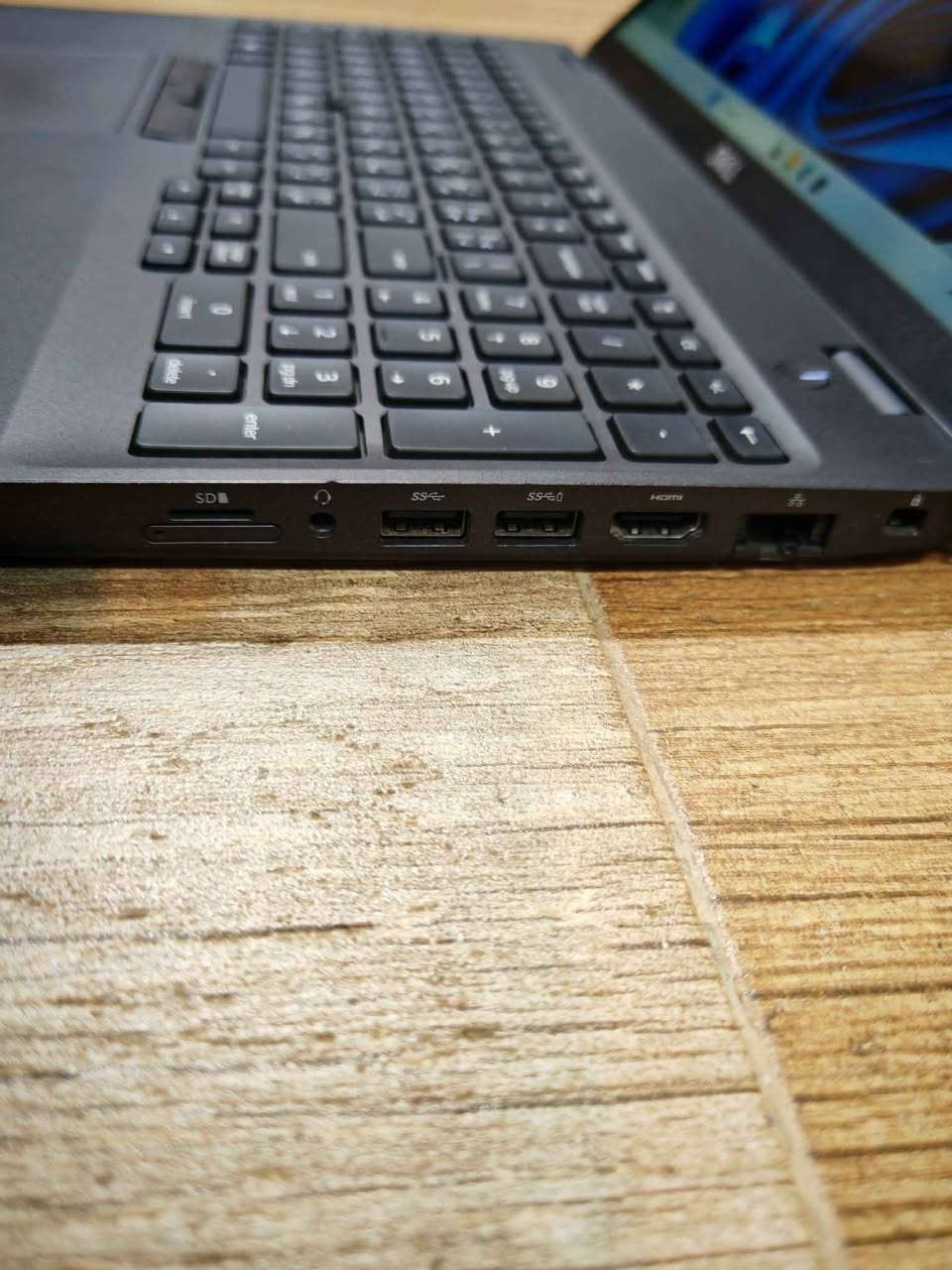 Dell 3540
كور i7 جيل 9
رام 16 هارد 512ssd
كارت شاشة خارجي 4GB
السعر 590 الف بغداد, العراق


**إذا كنت صاحب هذا الإعلان وتريد حذفه لأي سبب، رجاءا أرسل رسالة إلى الدعم الفني**