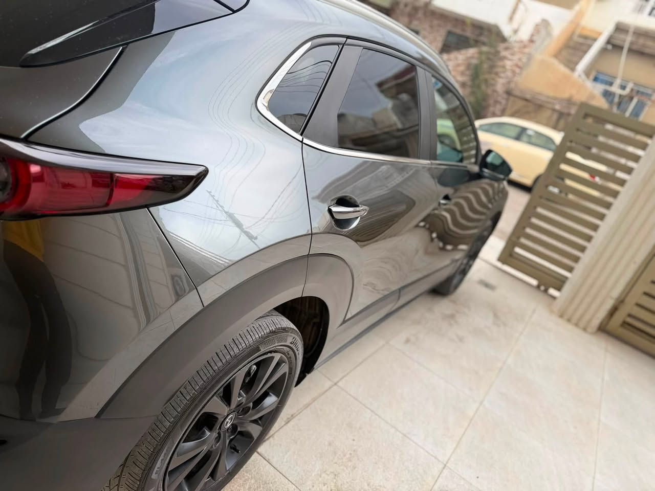 MAZDA CX30  2024 
مواسەفات سیلێکت سپۆرت 
بەصمە 
دەرگا بەصمە 
بریک بەصمە
 سیستمی auto hold
رادار ٣٦٠ پلە 
کوشن جلد 

شاشە 
سەیارەکە AWD 
٣ مۆدی لێخویرن 
مەکینەی 2.5L بێ تۆربۆ 
زۆر مواسافەتی تر …..
سەیارەکە ڕەقەم سلێمانیە 
هەموو شتێکی جایزە 
بۆیاخ، بەس بۆنید بۆیاخە ئێرباگ سیستم دانراوە 
31,000 mile

١٦٥ وەرەقەو مەجال

***********
