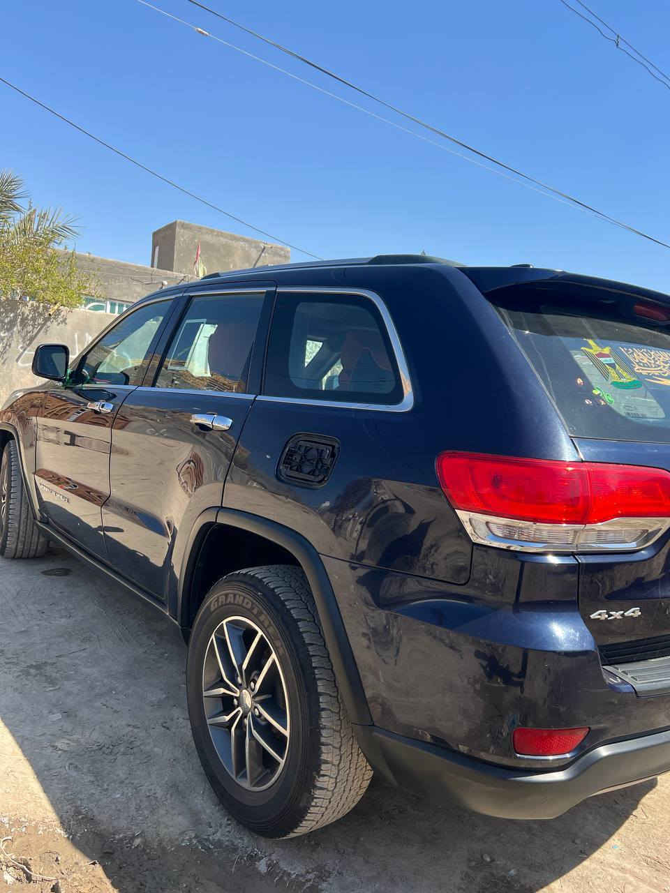 جيب لاريدو للبيع واحد على واحد ستة6سلندر فول موصفات 2014حادثها جاملغ وبنيد سياره جاهزه  ما ناقصها برغي للاستفسار ***********
