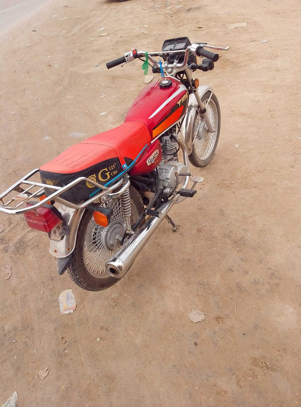 سلام عليكم دراجه تايكر وراق سكنر للبيع موديل 26 برغيي مامفتوح بيها بيع مستعجل ***********
