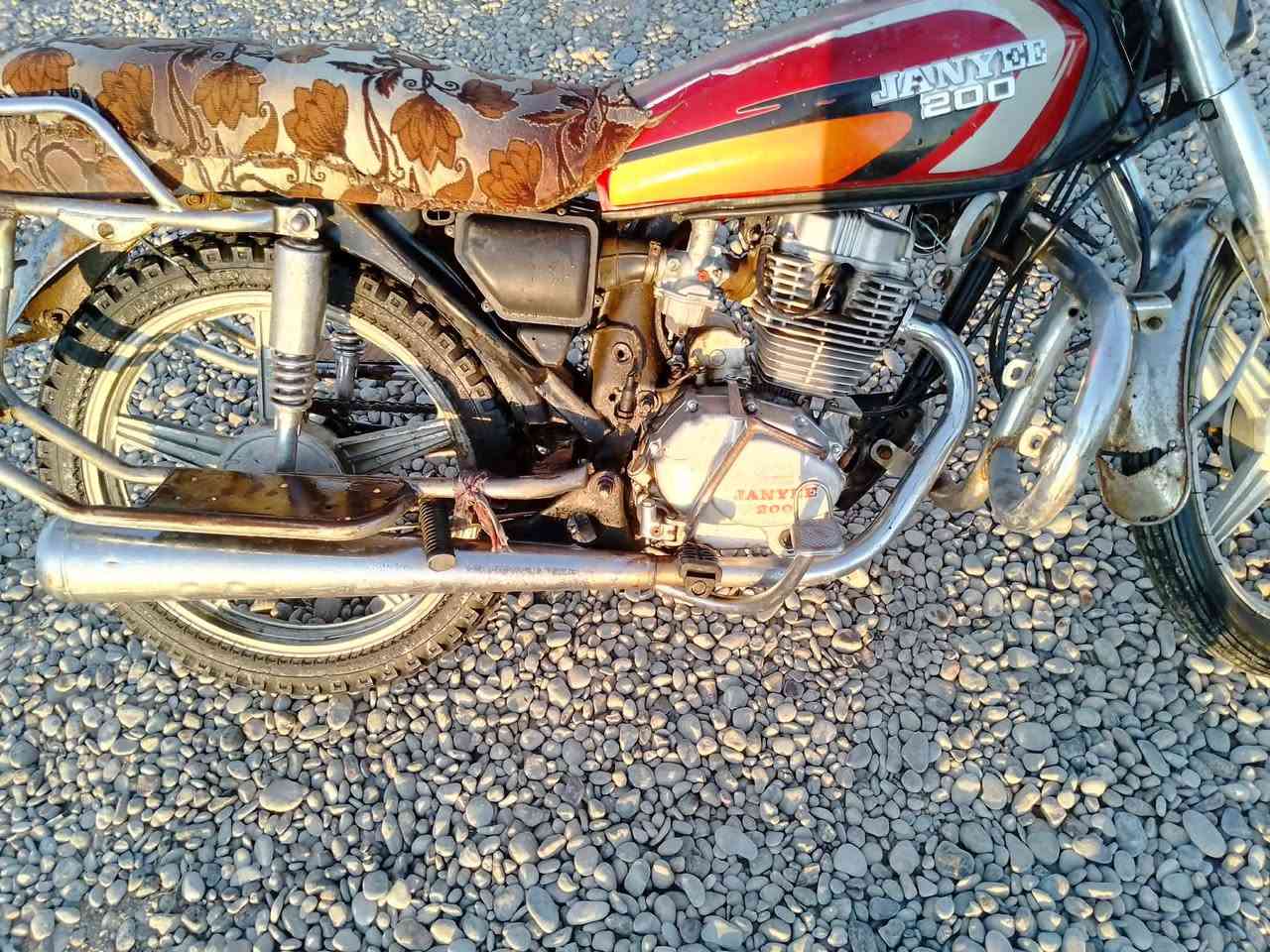 السلام عليكم 
موطور جني ابو الكلة للبيع موديل 2017 
موطور نضيف محرك معمر قبل شهر لا صرف ولا بخار 
واقراص وعينة قبل كم يوم يعني نشاط فول 

السعر 280 وبي مجال للاستفسار الاتصال على الرقم التالي 

***********
