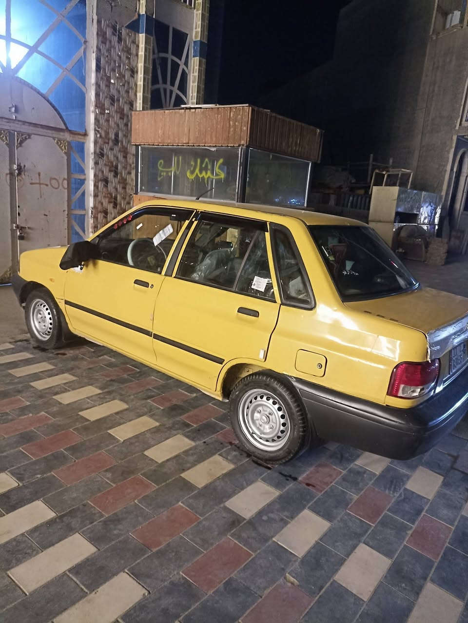 سلام عليكم شباب سايبه موديل 13 مصفره هيه وغرامات السعر 28اوبيهه مجال ***********
