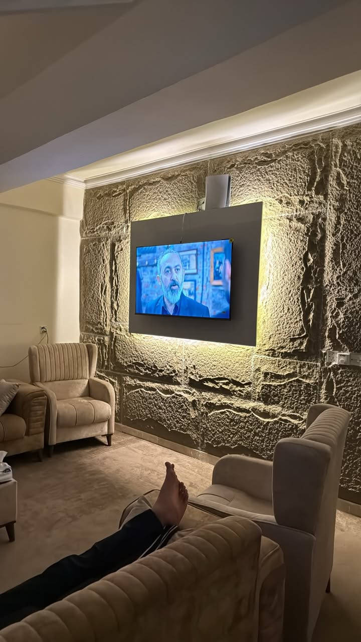 غرفتين وصالة 
الكرادة 

3 سبالت انفيرتر 
ثلاجة فستل 
غرفة نوم 
استقبال 
مطبخ 
تلفزيون هاينسس 4K بمليون ماخذها وصلها موجود
اوفن + طباخ + مكنسة + غلاية وهاي الامور
غرفة الثاني بي جربايات ام نفر 
ميز طعام 
ديكور 
زولية تفصال
جزامة 

الشقة كاملة متكامل حتى المواعين 
سعرها ٣ ملايين وايجارها ب ٨٠٠ بالشهر كامل 
مع العلم الشقة مكلفتني فوك ٨ ملايين


**إذا كنت صاحب هذا الإعلان وتريد حذفه لأي سبب، رجاءا أرسل رسالة إلى الدعم الفني**