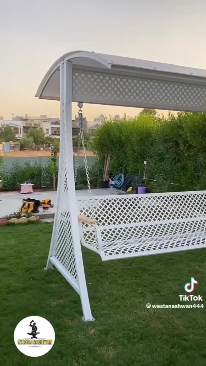 مرجوحه للبيع عنوان موصل برطله شارع اربيل ***********.    ***********
