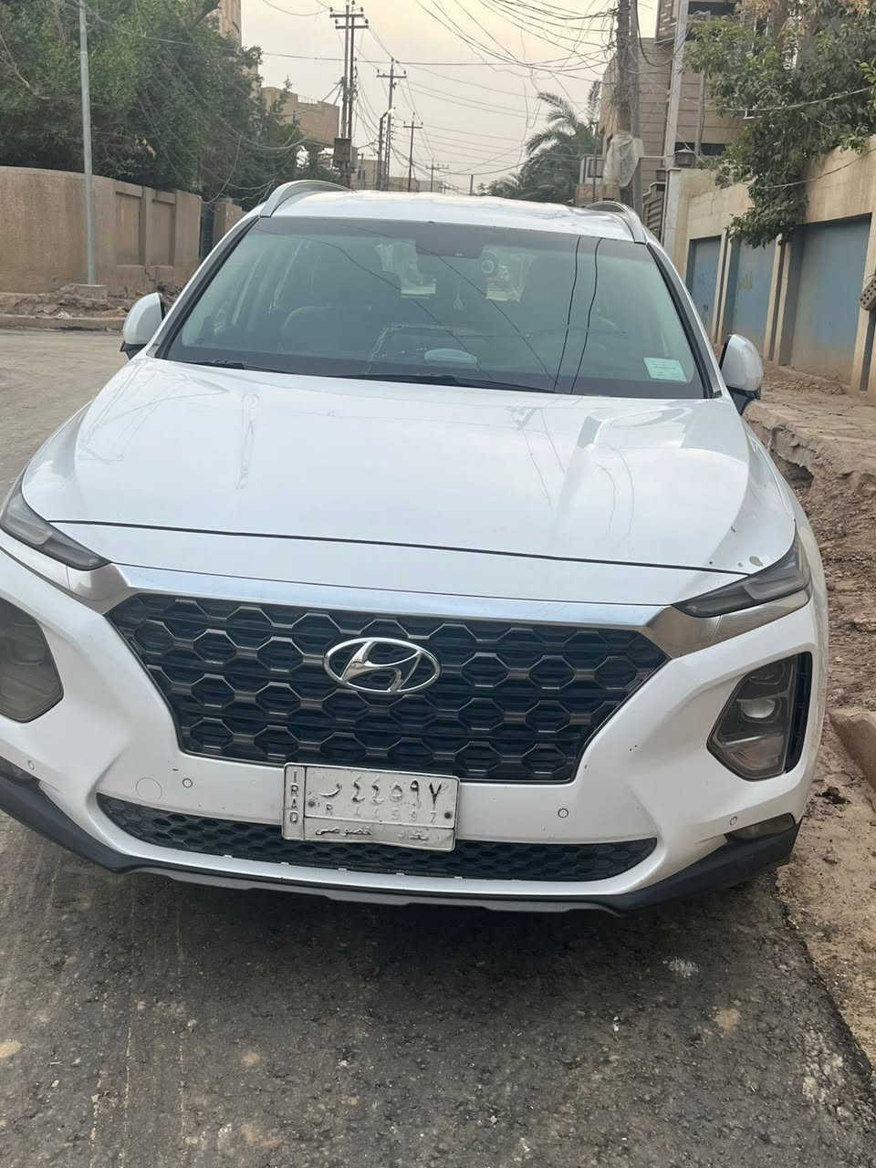 سنتافي 2019 خليجي بيه قطعتين فقط دعاميه وجاملغ جه السايق بدون دواخل بدون ايرباك ولا لغود ولا شواصي ..دواخله ما مفتوح من عنده برغي  مواصفاته كما موضح في الصور   ماشيه 125 الف 
للتواصل ***********
السعر220 وبي مجال للشراي
