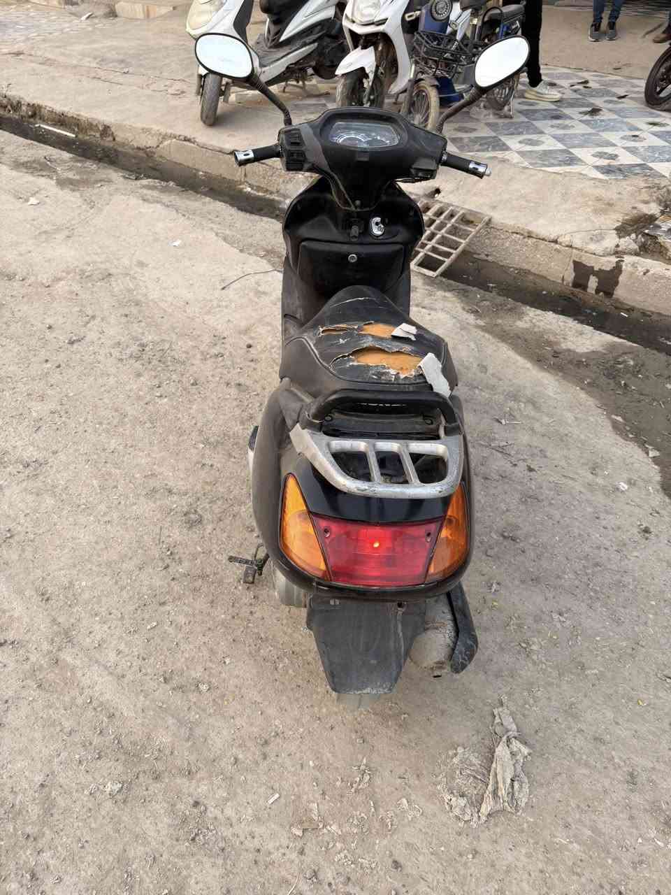 ٣٥٠ الف سبيسي ياباني دراجة نظيفة مكفولة من كلشي فقط باتري هابط لان عندي سيارة مابدلة *********** تواصل بس اتصال او واتساب بعقوبة تحرير مكاني
