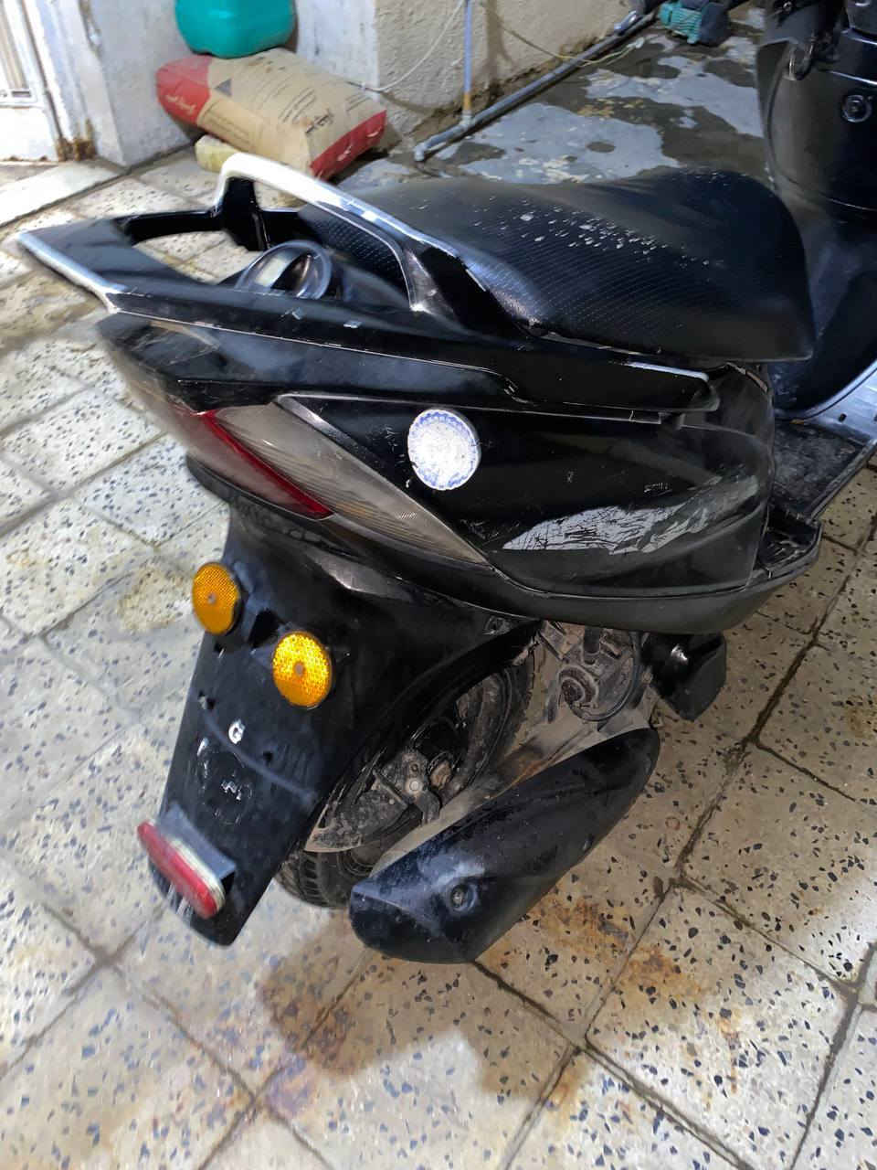 السلام عليكم دراجه ماكس 140 جديده الله شاهد مكينه بلادي مامفتوح الدراجه مختمه كله بلاده فقط مبدل كابريتر تجاري الدراجه بيه، معدل حلو النضافه حلوه شادله هورن سياره نكره سلف كهربائيات كله شغاله
المكان بغداد الشعب
السعر 450
***********  فقط واتساب ماسنجر لتخابر ع شريحه
