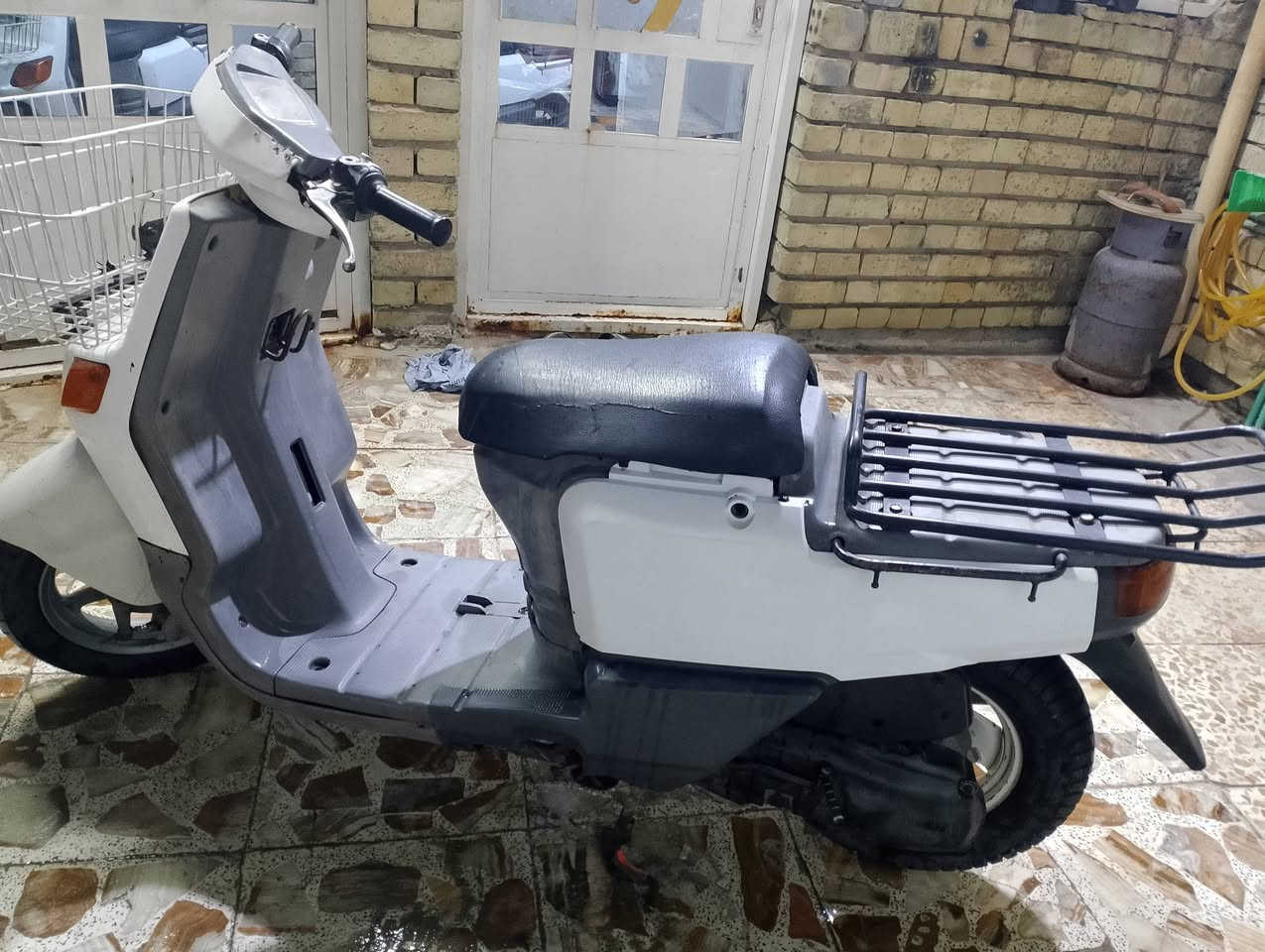 السلام عليكم دراجه نوع بيكم ياباني الدراجه خير من الله نكره سلف كهربائيات مكينه مامفتوحه الدراجه كامله من كلشي سعر350 وبيها مجال العنوان الزعفرانيه الاربع شوارع متواجد فيس ***********متواجد واتساب
