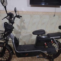 دراجه كهربائيه • نظيفه • البطاريات تعبانات