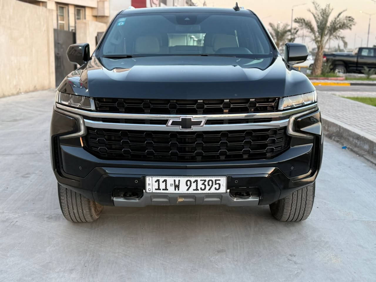 السلام عليكم تاهو موديل 2023 خليجي وكاله المنصور هزه ورقم بغداد الجديد مغلفه BBF بل كامل كفاله ضربه وصبغ وتبديل  مواصفات LS حساسات امامي خلفي ثلاجه علامه ضوء القمر ماشيه 58 جديده السياره . 
السعر :460 
العنوان : بصره 
رقم الموبايل:***********
