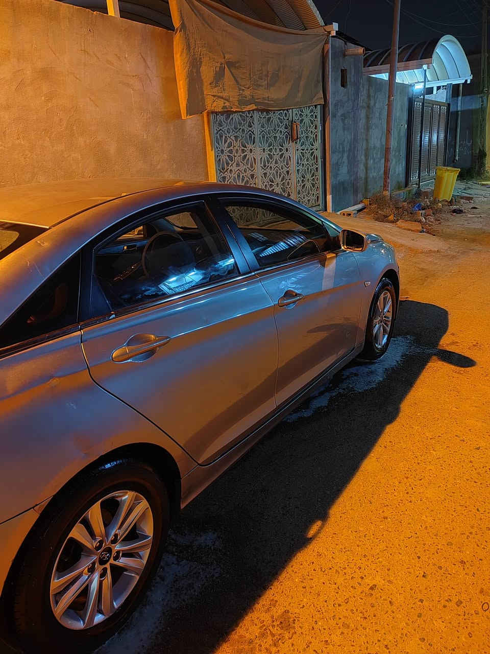 سوناتا دخول جديد ادوات تبريد حداديه تخم تاير مكينه كير ويلات كله جديد رقم وسنويه شمالي حساسات خلفيه كامره شاشه نقص ما بيها مكينه دوووش 2000 غاز غاز غاز انسا صرفيه كلش موديل 2014 سعرها 53 وبي مجال العنوان البصره استفسار *********** امراوس ماكو
