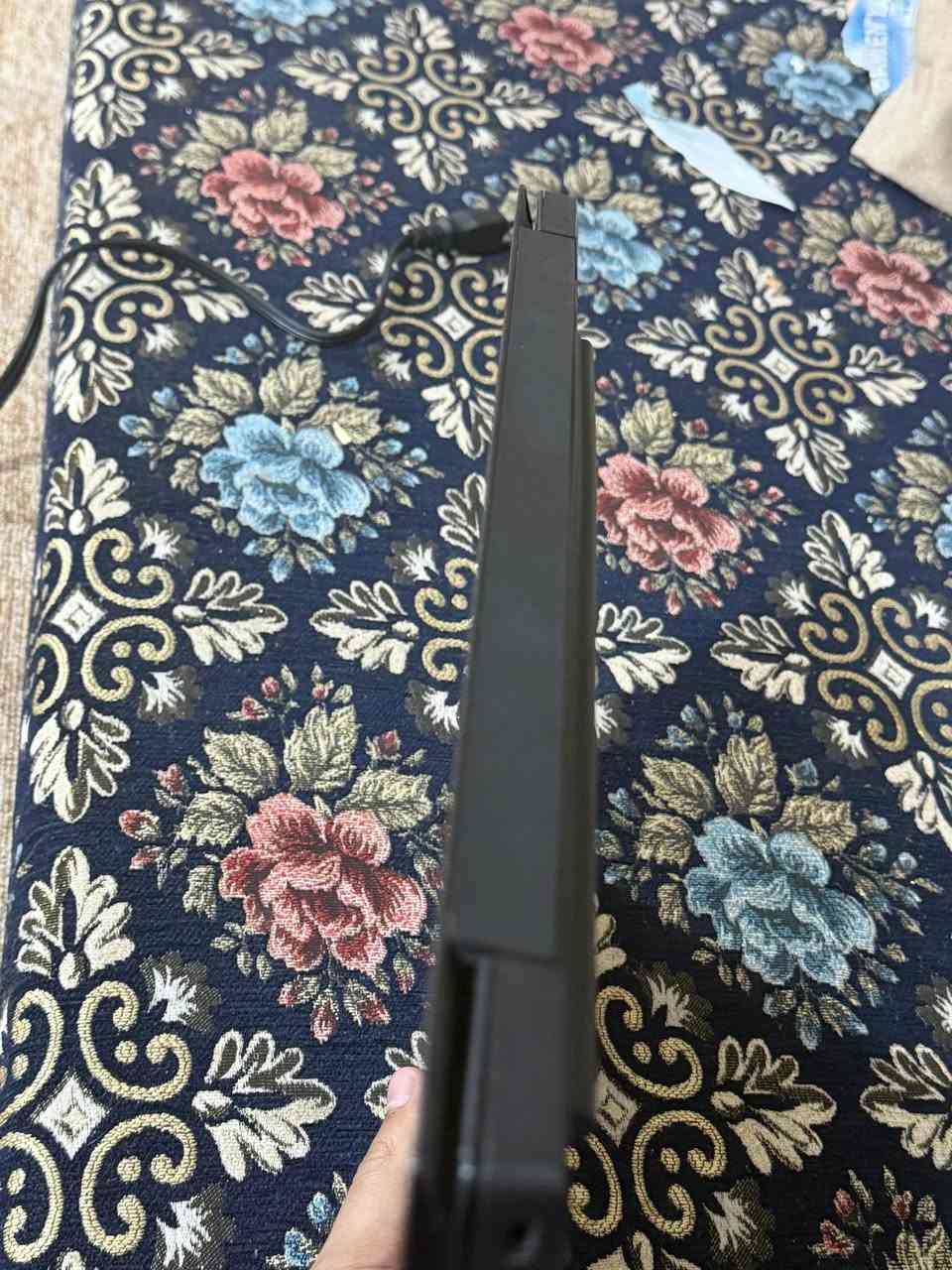 Lenovo ThinkPad E580 بحالة ممتازة 🔥
للبيع لابتوب Lenovo ThinkPad E580 نظيف جداً والاستعمال خفيف.

💻 المواصفات:
 • المعالج: Intel Core i7-8550U (جيل ثامن)
 • الرام: 8GB
 • التخزين: 256GB SSD سريع
 • كرت الشاشة: Radeon RX 550 2GB + Intel UHD 620
 • الشاشة: 15.6 بوصة Full HD
 • النظام: Windows 10 مفعل

✅ مناسب للألعاب
✅ ممتاز للدراسة، التصميم، والبرامج الهندسية
✅ بطارية جيدة
✅ بدون أعطال
السعر: (350 
مكاني بابل 
الموقع: (تكتب منطقت


**إذا كنت صاحب هذا الإعلان وتريد حذفه لأي سبب، رجاءا أرسل رسالة إلى الدعم الفني**