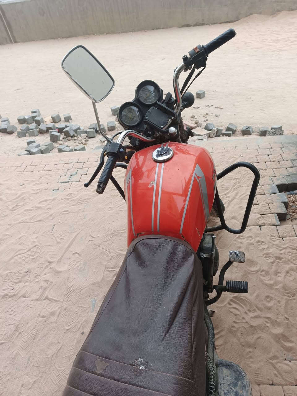 سلام عليكم دراجه دايون موديل2023الدراجه نكره سلف كلشي شغال بس بيه شويه نواقص سعر الدراجه 800او بيه مجاال


**إذا كنت صاحب هذا الإعلان وتريد حذفه لأي سبب، رجاءا أرسل رسالة إلى الدعم الفني**