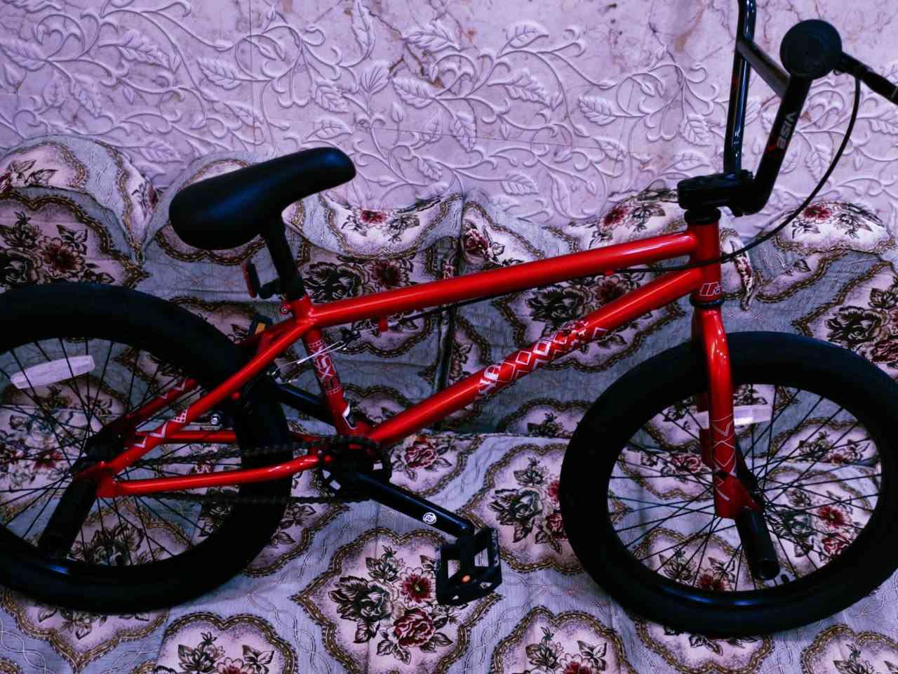 مرحباا اخوان بيسكل للبيع نظافه ١٠٠٪؜١٠٠
والمايعرف سعره لايعلق 
مكاني سوق الشيوخ 
للاستفسار واتساب : ***********
