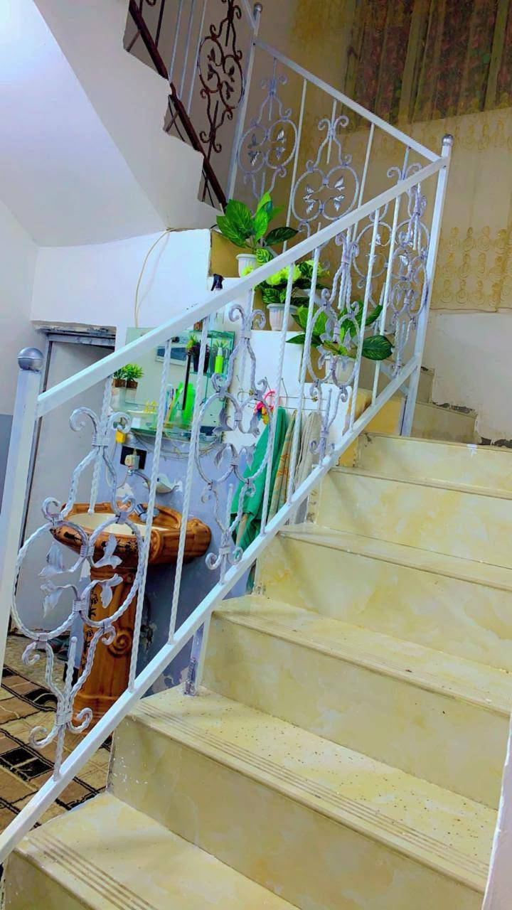 سلام عليكم بيت لبيع او مراوس  عنوان ورا محطه فرنسيه محطه فرنسيا مساحه 330
***********
