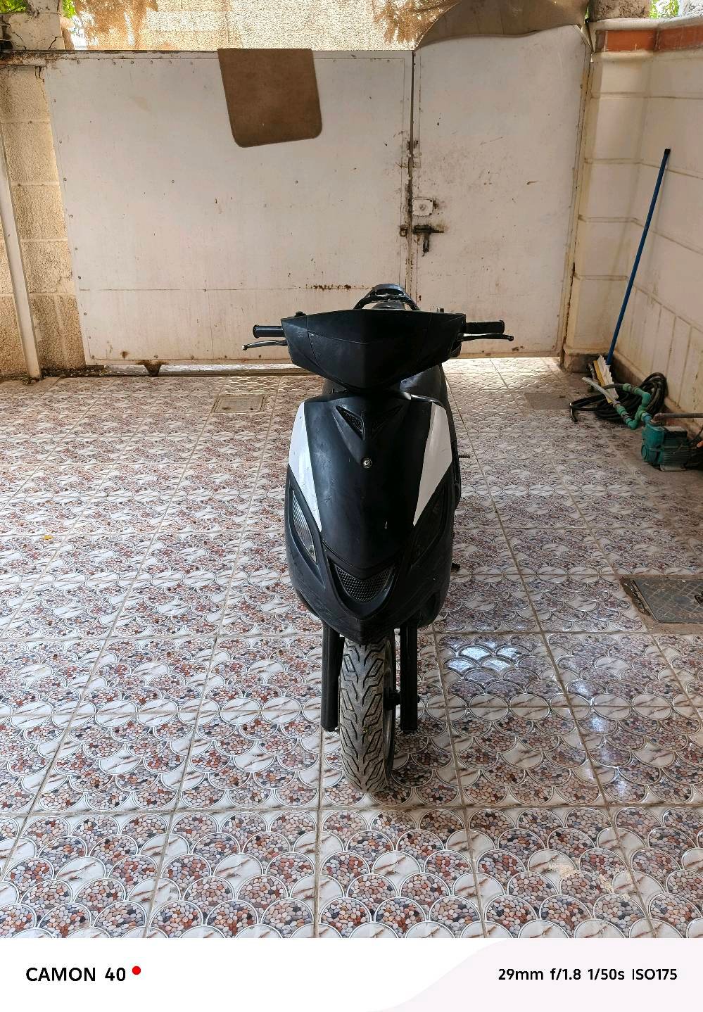 ماكس ١٤٠للبيع دراجه نضيفه بس يرادله شويه ترتيبات هندر واحد ماتعبك صلنصهfm السلف شغال بس باتري كاعد السعر٣٢٥بيه مجال حك الجيه مكان بعقوبة مدخل الرحمه رقم ***********