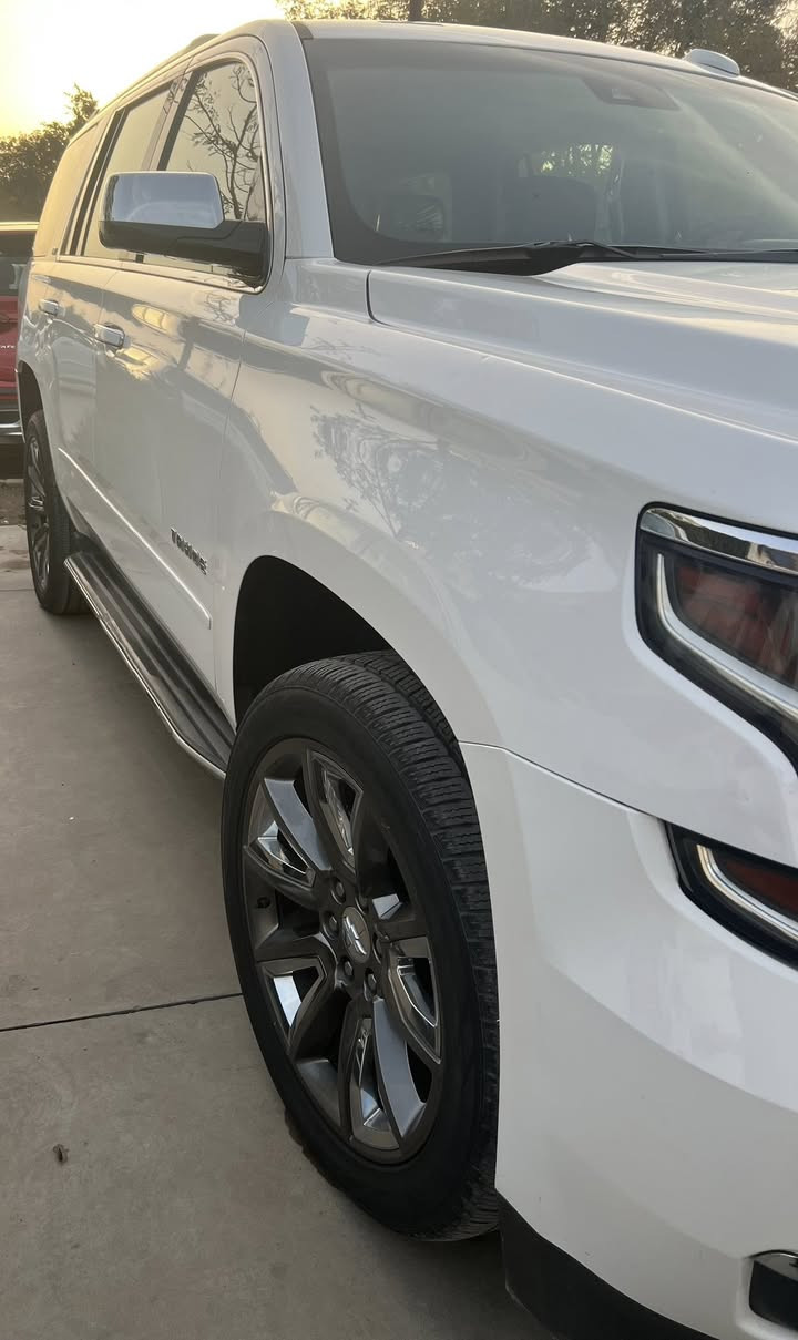 سيارة تاهو LTZ موديل 2015 للبيع، السيارة مستعملة وعدد الكيلومترات المقطوعة بالكيلومترات. للتواصل مع البائع، يرجى الاتصال على الرقم التالي: ژ.م***********
