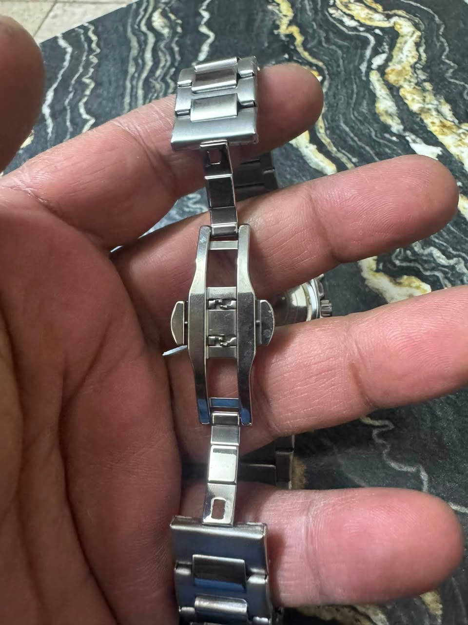 باتك فليب كوارتز شمسي قمري سناتر شغاله كونغراف ستوب وج


**إذا كنت صاحب هذا الإعلان وتريد حذفه لأي سبب، رجاءا أرسل رسالة إلى الدعم الفني**