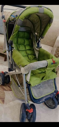 ملابس أطفال