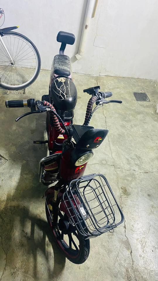 باسكيل شحن حجم 24
موديل 2022 
خمس بطاريات 
مكان كركوك قادسية الثانية 
السعر:275 وبي مجال
***********
