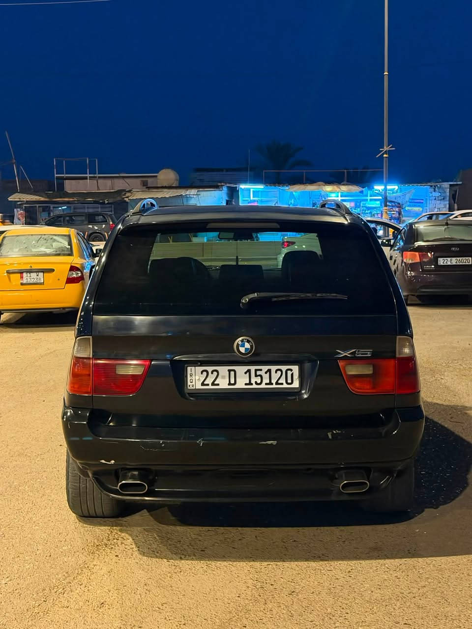 السلام عليكم BMW للبيع
موديل 2005
الفئه X5 
سياره جاهزه لل اخير كير مكينه تبريد ثلج صدر امامي خلفي غرفه جلد كشنات كهرباء كامره  خلفيه مكفوله من الصبغ والضربه سياره احله من الصور 
السعر 100$ 
رقم الهاتف ***********
العنوان جزيره بغداد السياحيه
