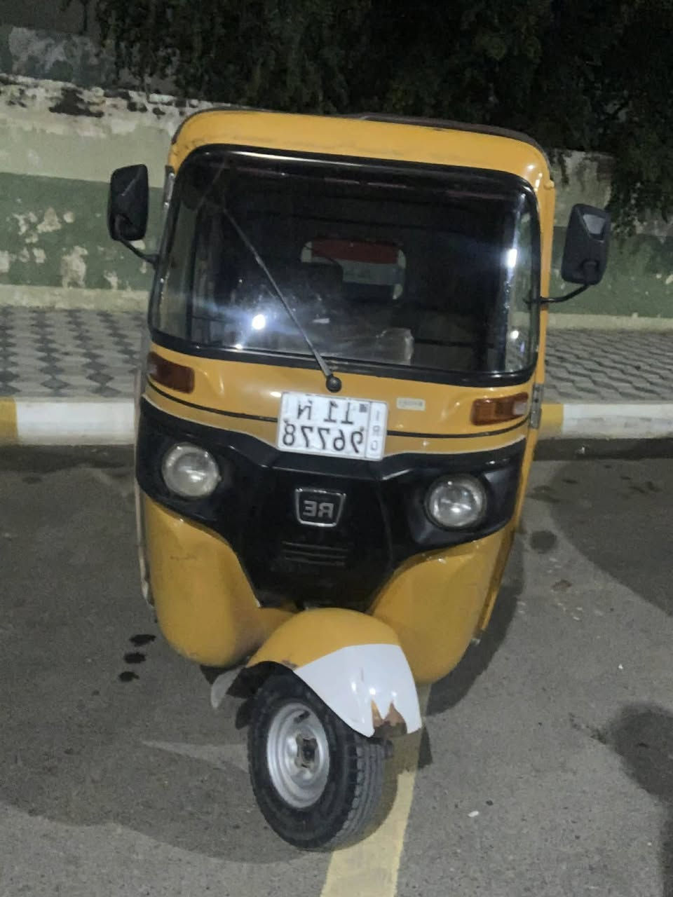 اقره المشور زين كلشي موضح 
سلام عليكم تكتك موديل 20 سنويه باسمي تحويل ثاني يوم تكتك (تنقص دهن بدايته يعني يرادله تجفيت )سعرها 6مليون و100 وبيها مجال للاستفسار اتصل ***********
