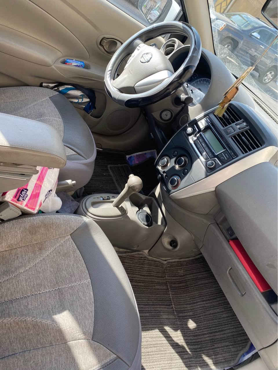 نيسان صني للبيع موديل 2022هندي
رقم اربيل السنويه نهايه ال2027 تنتهي كفاله بيه طخه بسيطه كلشش بالباب الايمن السعر 117$ 
📱 *********** البصرة, العراق
