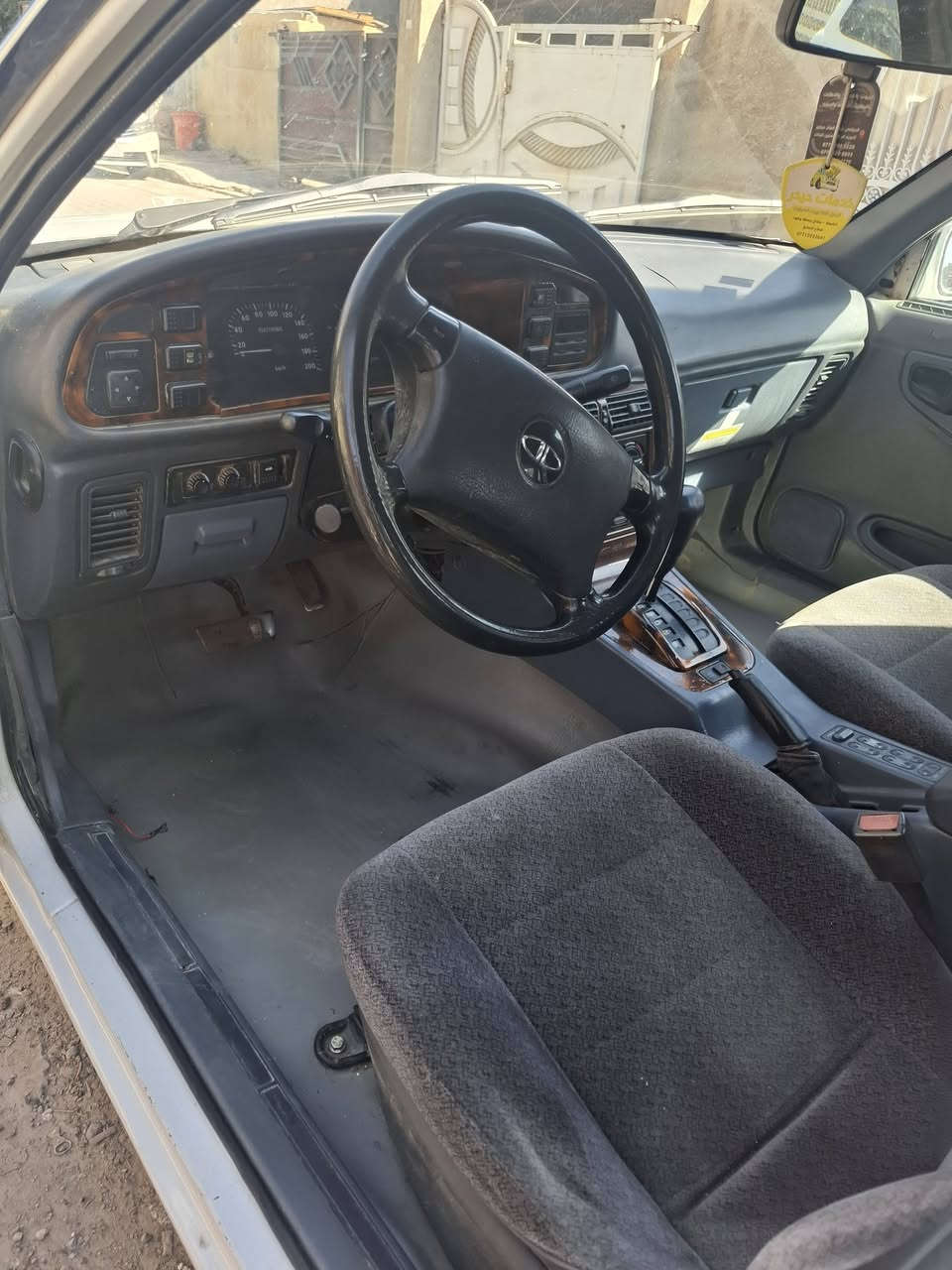 السلام عليكم سياره برنس موديل ٩٥ مكينه كير مكفولات بيه نواقص قليله رقم بغداد السعر ٣٩ وبيه مجال قليل الرقم التلفون ***********
