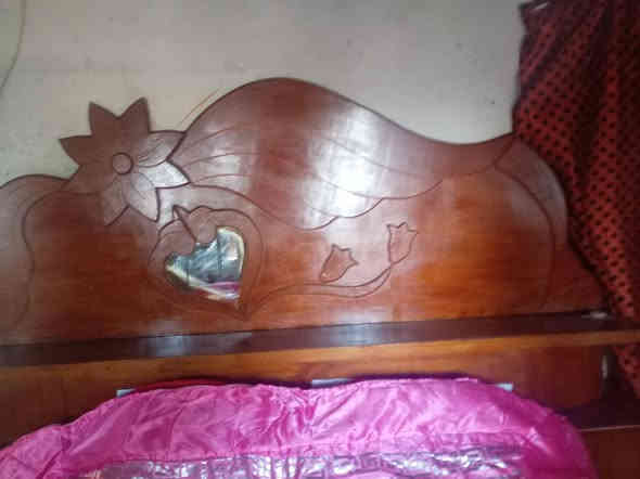 سلام عليكم شلونكم حبايب هاي غرفت نوم نضيفه للبيع بسعر مناسب بيه شوي اضرار السعر 750وبيه مجال بسيط
العنوان بابل مسيب قرب محطة البانزين للميقات  متواجد فيس وتساب هاذه الرقم ‏‪0770 938 9909‬‏
