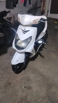 دراجه سكنس فحل نضيفه بس فجأه نطفت وحدها اريد ابيعه الي شراء 0771120423...