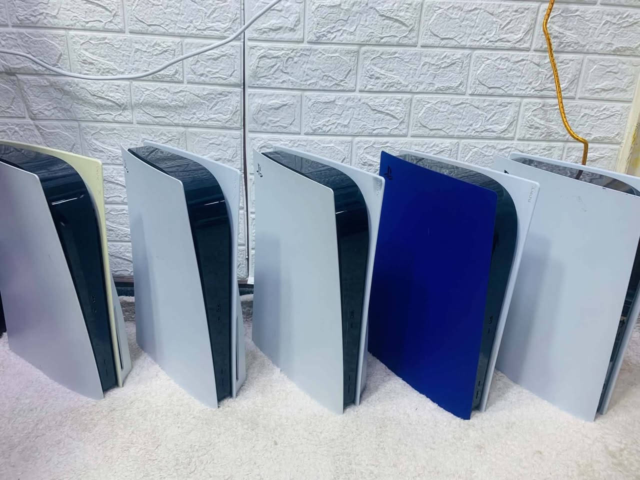 @متوفر فايفات كلش نضيفات كلشي يشتغل بيهن الدرايف البور سبلاي كلششي فحم طبعان قطعة نضيفات وتوصيل جميع أنحاء العراق بدون ملحقاته سعر القطعة ٢٠٠ ألف و بيهن مجال شلع  والقطعة مهكرة بس اني ما اعرف عطلها أهل الخبرة يعرفون


**إذا كنت صاحب هذا الإعلان وتريد حذفه لأي سبب، رجاءا أرسل رسالة إلى الدعم الفني**