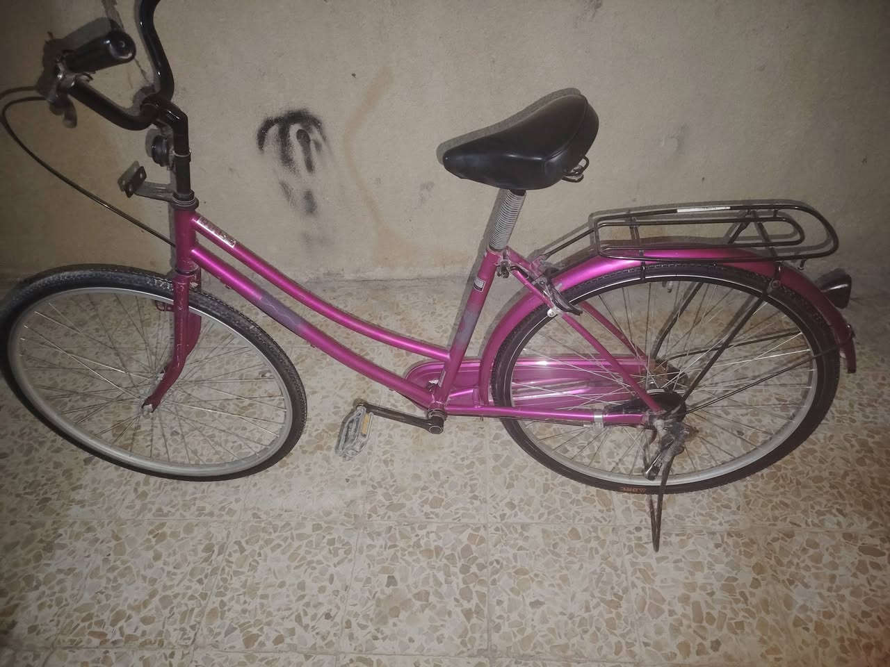 سلام عليكم مثل ما موضح بل صوره باسكل نضيف كلش زيرو موديل 2024  سعر( 100)
عنوان كربلاء الامن الداخلي شارع طارق خيكاني يم جامع الاخضر لشراي  يتواصل على ماسنجر لو واتساب  ***********
